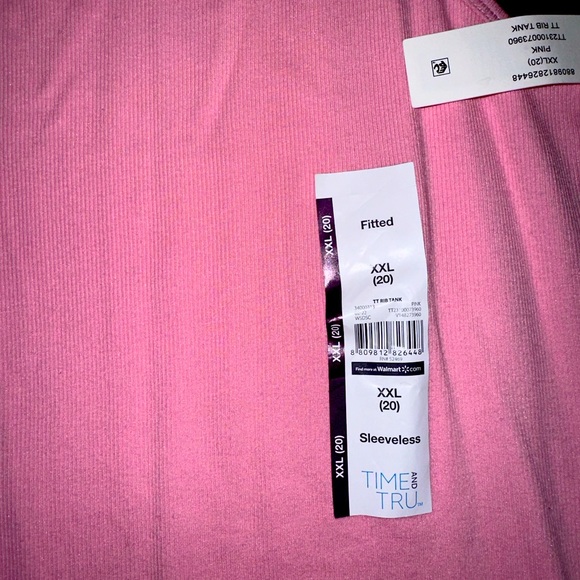 Tank Top- NWT 🤩 - Picture 2 of 2